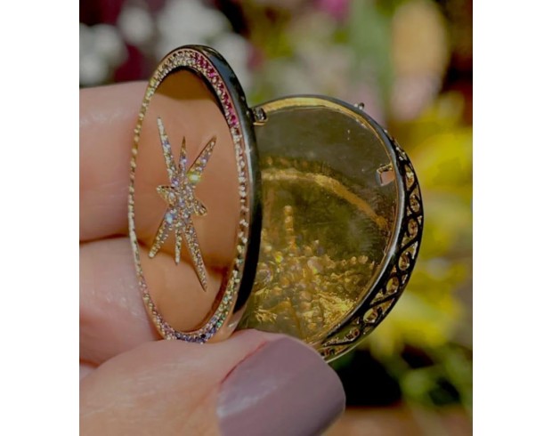Colar Medalha Stella Relic Colar Medalha Stella Relic